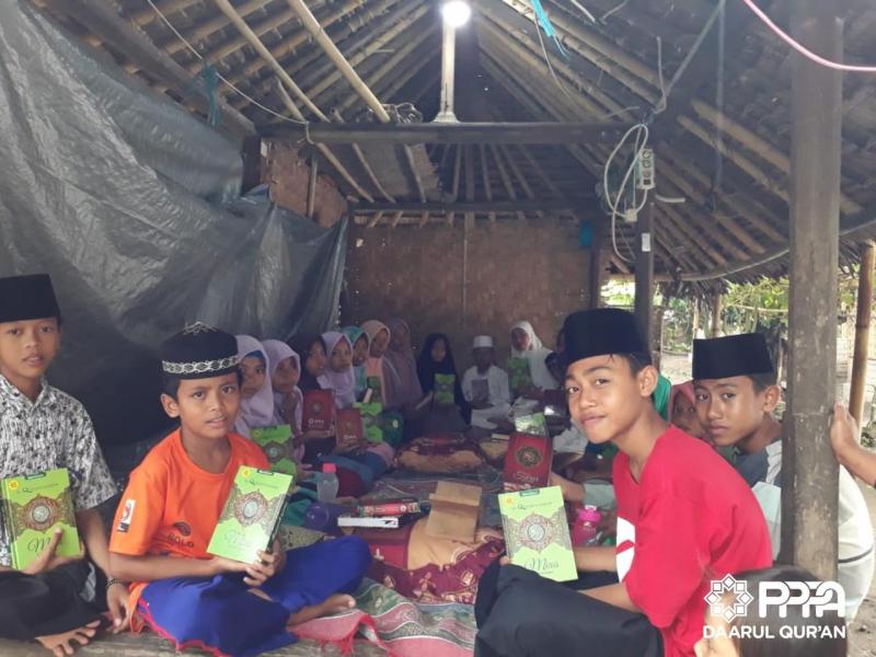 300 al-Qurâ€™an Untuk Warga Lombok