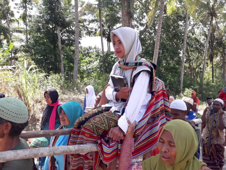 Khatam Qur’an, Santri Oeue Diarak Keliling Kampung