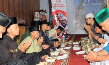 Suka Cita Santri Dapat Traktiran Buka Puasa
