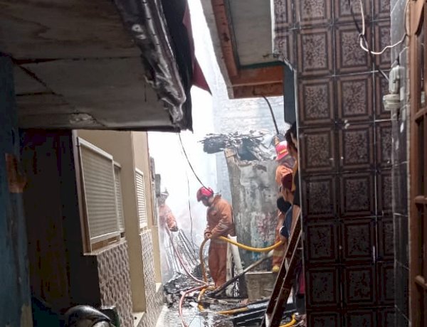 Kebakaran Tambora Luluh Lantakkan Rumah Subyanto