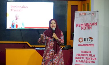 Pembinaan Rutin Beasiswa Tahfidz Qur’an: Teknik Mengelola Waktu untuk Mahasiswa